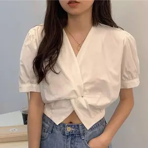 Áo sơ mi ngắn tay màu trắng Hot Girl dành cho nữ Thiết kế thích hợp Mùa hè Phong cách mới Áo ngắn cổ chữ V lưng cao kiểu Pháp