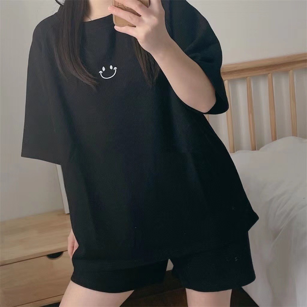 ộ mặc nhà nữ mùa xuân hè mới, phong cách Hàn Quốc đơn giản dễ thương, chất liệu cotton, cổ tròn, áo thun tay ngắn + quần đùi rộng, mặc ở nhà thoải mái hoặc mặc ngoài đường đều được