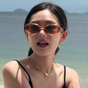 Mỹ Retro Hình Bầu Dục Khung Nhỏ Rùa Kính Mát Nữ Kỳ Nghỉ Chụp Hình Đường Phố Hình lõm Mặt Nhỏ Kính Mát Cao Cấp