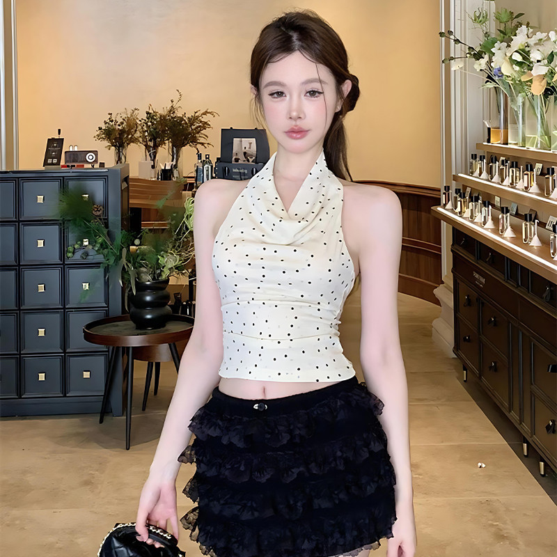 【dynamar】Áo crop-top không tay, ôm eo và hở lưng, được làm từ chất liệu cotton mềm mại và co giãn