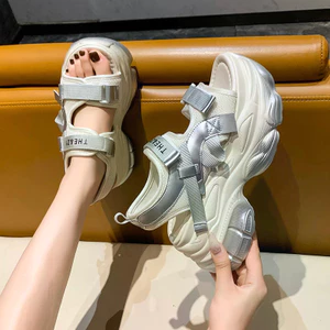 Bố Thể Thao Đế Dày Giày Sandal Nữ Mặc Ngoài Phong Cách Punk Giày Nữ Phù Hợp Với Giày Velcro La Mã Đi Biển