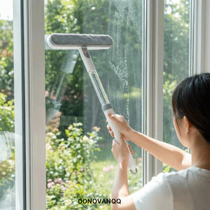 Cần gạt nước thủy tinh DONOVANQQ, Máy làm sạch cửa sổ bốn trong một có thể thu vào, Máy làm sạch kính chắn gió ô tô bằng nhựa có thể mở rộng Máy phun thủy tinh làm sạch vòi hoa sen