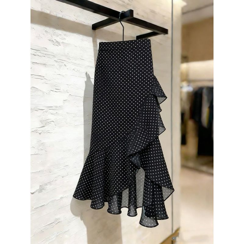 [Hàng mới về] Váy chấm bi màu đen dành cho nữ Thiết kế thích hợp Cảm giác mỏng hơn Nhìn đẹp trai Thiết kế khâu gạc cao cấp Cảm giác
