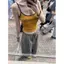 Hot Girl Chữ cái gợi cảm Màu sắc tương phản Sling Slimer Look Yoga thể thao với miếng đệm ngực bên trong