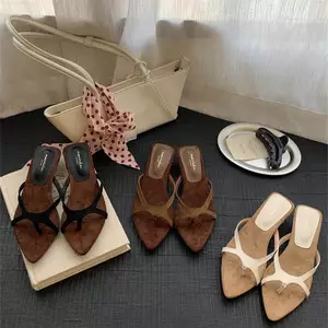 TT Mờ Da Thật Chính Hãng Dây Đeo Chéo Flip-Flops Nữ Mùa Hè Thấp Gót Giày Sandal Thời Trang Phù Hợp