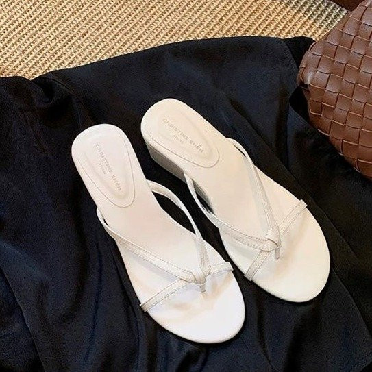 Mùa Hè Bên Ngoài Mặc Dây Đeo Mỏng Dép Lật Đế Dày Flip-Flops Thời Trang Nữ Màu Trơn Màu Sắc Tươi Sáng Sức Sống Du Lịch Mùa Hè Kỳ Nghỉ Nêm Gót Dép Dép Nhà Máy Giá Bán Buôn