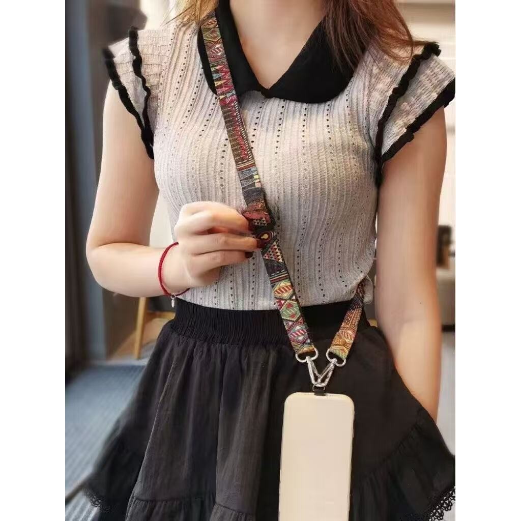 Dây đeo cao cấp, điều chỉnh dài, họa tiết độc đáo. Phù hợp nữ, thoải mái, bền, dùng với mọi vỏ điện thoại.