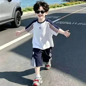Bé trai (120-180) Áo thun ngắn tay mỏng đẹp trai phong cách mới mùa hè + Quần Short Bộ đồ thể thao