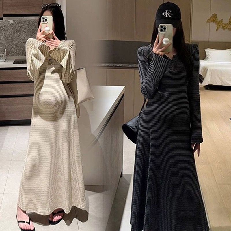 Váy bà bầu thu đông dệt kim sọc, có mũ trùm đầu