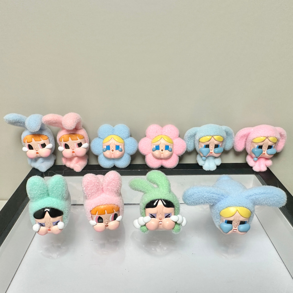 Pop Mart CRYBABY x Powerpuff Girls Series Crying Baby Shoes Flower, phụ kiện lỗ khóa giày có thể tháo rời, thích hợp cho cá sấu, hoa