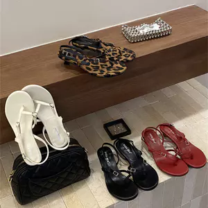 TT Phong Cách Mới Mùa Hè Châu Âu Mỹ Thời Trang Flip-Flops Dày Thời Trang Dép Nữ Kỳ Nghỉ Thắt Lưng Khóa Sang Trọng Lật-