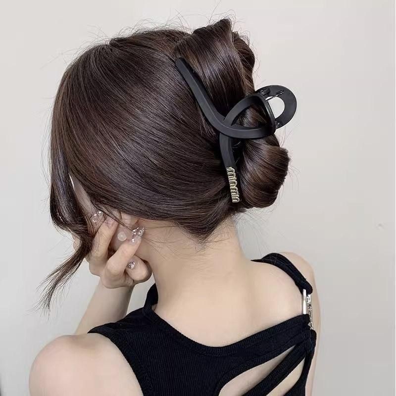 Set 4 kẹp càng cua bản to 13cm đính Min và Hoa Trà  Nữ