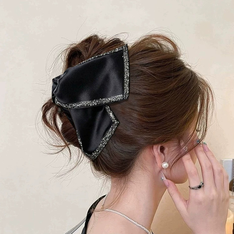 2026 Phong Cách Mới Đầu Lưng Cua Móng Vuốt Tóc Ánh Sáng Sang Trọng Cao Cấp Zircon Tam Giác Kẹp Nữ