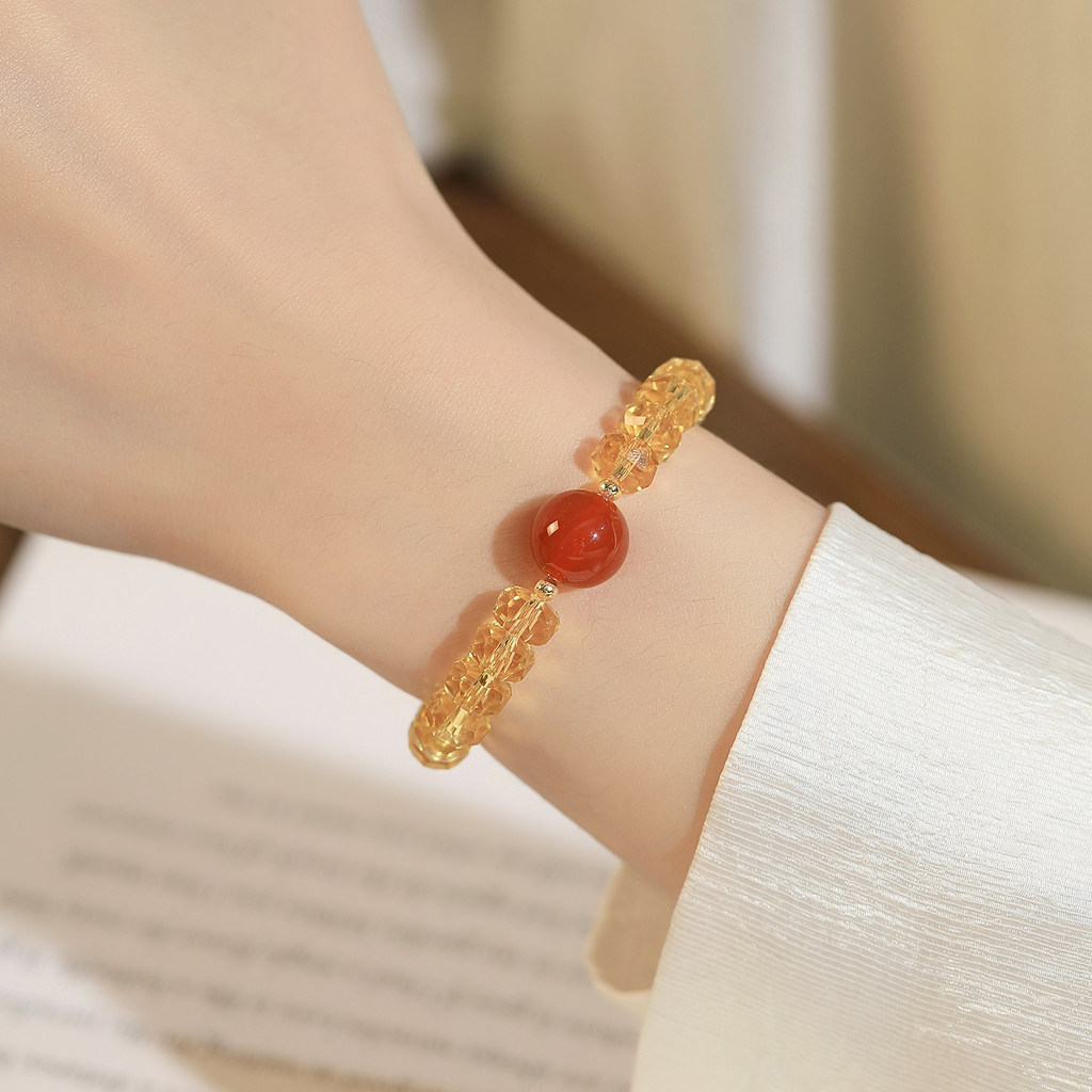 Vòng tay mã não đỏ thời trang sang trọng