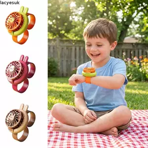 Quạt thiết kế đồng hồ hoạt hình LACYESUK, Quạt mini mềm 3 tốc độ dành cho trẻ em, Đồ dùng mùa hè Đồ chơi đồng hồ có thể sạc lại USB Quạt mini cầm tay Dây đeo cổ tay Quạt điện du lịch