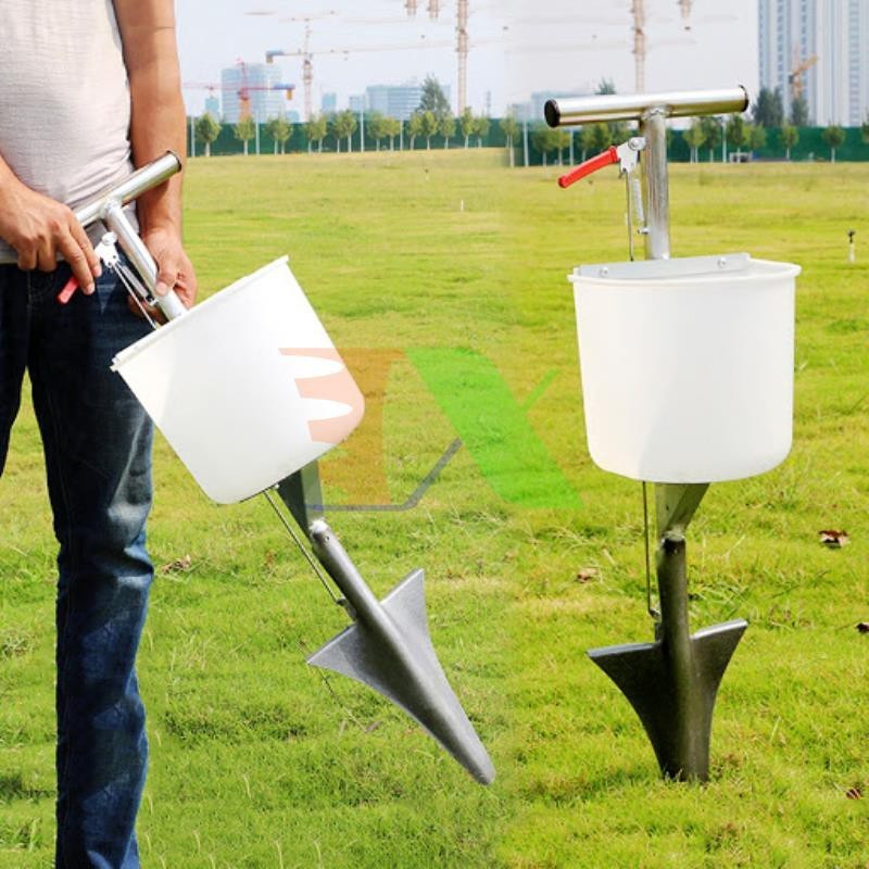 Xẻng Bón Phân Liền Thùng Tháp Xanh TMP-03B - Dụng Cụ Bón Gốc Nhanh, Tiết Kiệm Phân Bón, Thép Mạ Kẽm, Siêu Bền