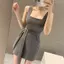 Váy dây buộc kiểu Pháp Váy cổ vuông nhỏ hẹp dáng rộng hơn trông sang trọng hơn