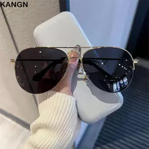 Kính râm phi công KANGN, Kính râm chuyển màu lái xe đạp khung lớn, Sắc thái bảo vệ UV400 hợp thời trang dành cho nữ và nam giới