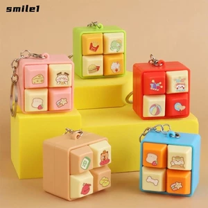Móc khóa Fidget SMILE, Nút phím Hoạt hình Mũ bàn phím ngón tay, Giảm căng thẳng Bàn phím DIY Vượt qua thời gian Móc khóa bốn vuông