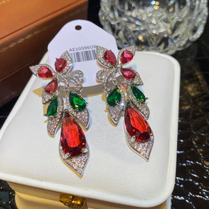 Thời trang Hàn Quốc Vòng hoa dài độc đáo Zircon Bông tai tinh tế Bán buôn