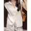 Tiền cũ Phong cách tiền cũ Vải lanh Cotton 2 chiếc Bộ đồ chống nắng màu trắng Áo sơ mi rộng + Quần short ống rộng Bộ thoáng khí đi lại