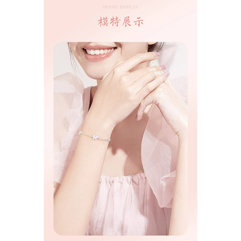 Vòng tay mơ bướm hồng sang trọng và tinh tế