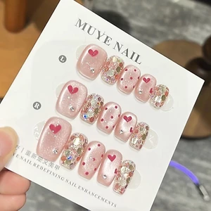 Móng tay giả 47SX thiết kế handmade, phủ gel quang trị liệu, họa tiết trái tim hồng, dán chắc chắn, làm trắng móng tự nhiên
