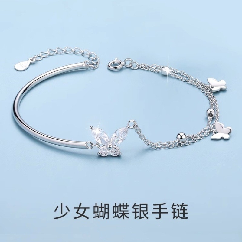 Vòng tay nữ mạ bạc hình bướm tinh tế sang trọng nhẹ nhàng