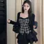 Phong cách mới Pure Desire Hot Girl Kẻ sọc Sling + Áo chống nắng Cardigan + Váy ngắn bánh phù hợp cho nữ