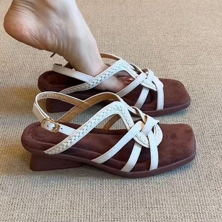 Pháp Retro Mũi Vuông Rỗng Mở Mũi Nêm Gót Cao Gót Dép Mùa Hè Phong Cách Mới Thoải Mái Mặc Bên Ngoài Chống Trơn Trượt Chống Mài Mòn Sandal La Mã Nhà Máy Giá Bán Buôn
