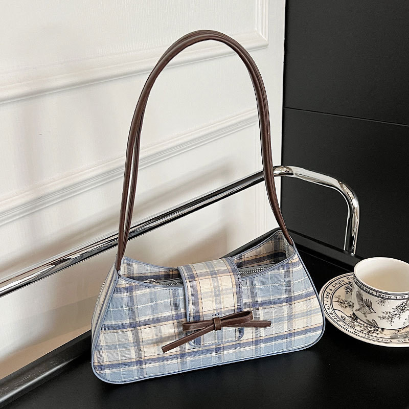 Túi kẹp nách nữ họa tiết caro màu nhẹ nhàng, hot trend