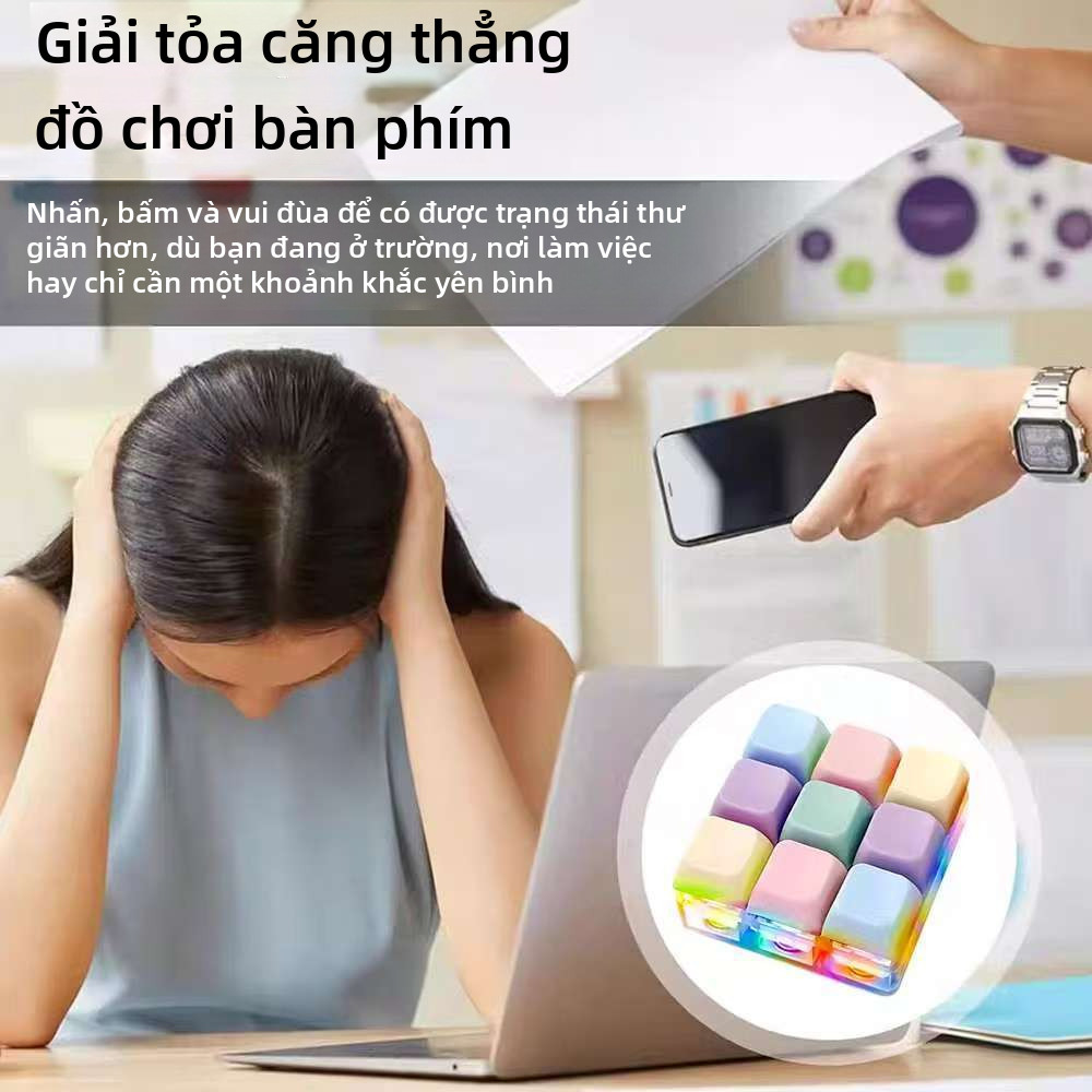 【🇻🇳Có sẵn kho】Bàn phím giảm căng thẳng Móc khóa Máy kiểm tra trục LED RGB LIGHT Fidget Thư giãn Nút DIY Keycap Fidget Quà tặng