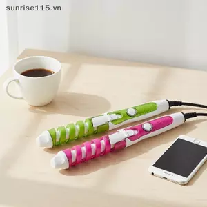 Máy uốn tóc điện SRVN có thiết kế di động và gốm xoay tự động để tạo kiểu tại nhà.
