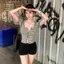 Áo sơ mi ngắn tay sọc màu tương phản gợi cảm dành cho nữ mùa hè Phong cách mới Slim-fit Áo Cardigan ngắn nhỏ