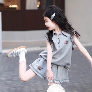 Bộ đồ bé gái phong cách Hàn Quốc mùa hè - Áo cổ bẻ không tay + quần short bèo dễ thương