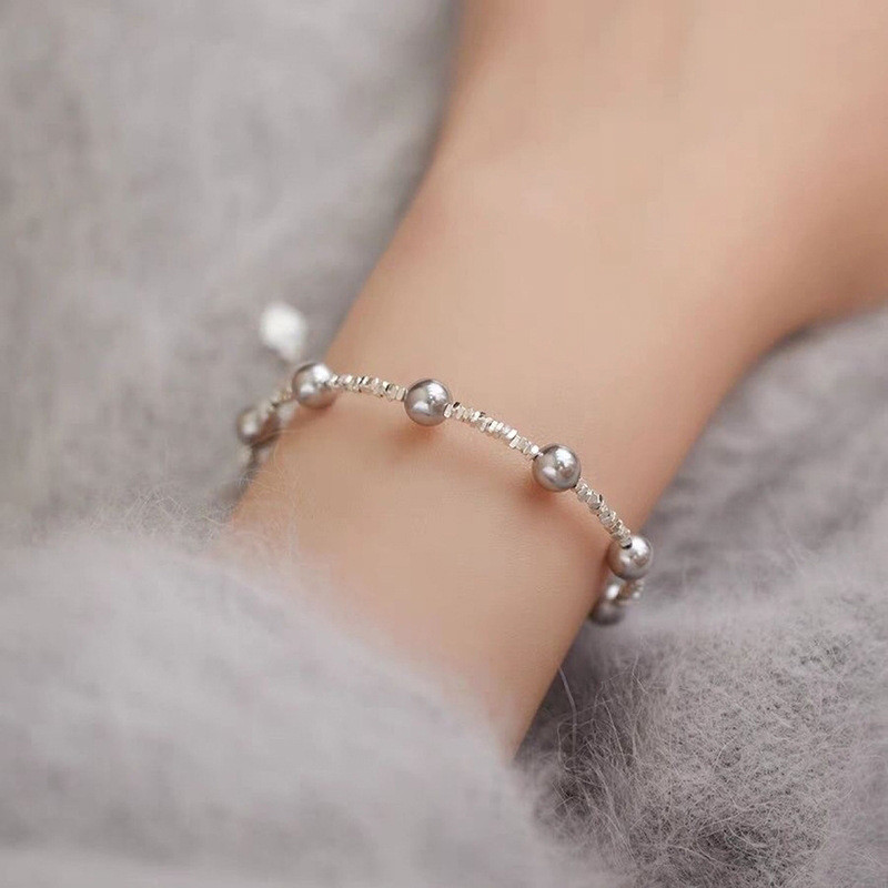 Vòng tay ngọc trai bạc đơn giản và thanh lịch