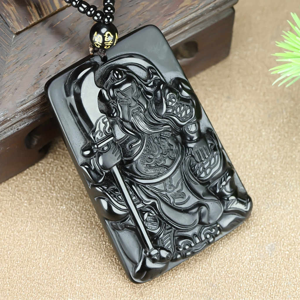 Mặt dây chuyền obsidian thanh lịch, làm từ đá tự nhiên, là bùa hộ mệnh mang ý nghĩa tinh thần mạnh mẽ.