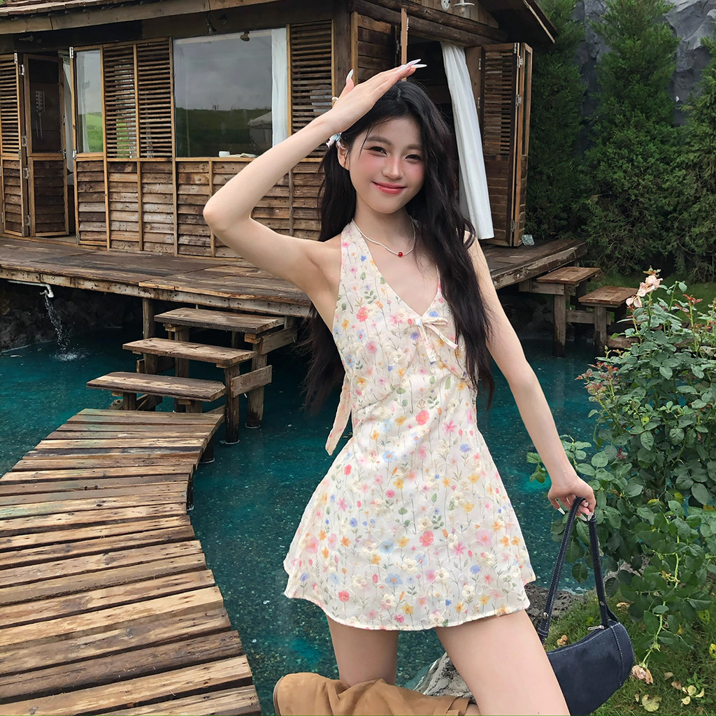 Đầm Nữ BABEE Dáng Ngắn Cổ Yếm Họa Tiết Thêu Hoa Kiểu Hở Lưng Gợi Cảm Trẻ Trung Năng Động
