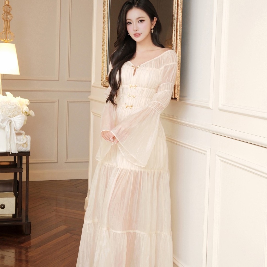 Đầm dài tơ óng KHIẾT bay bổng tone kem dịu dàng đính charm hồ điệp phong cách dự tiệc KD337A