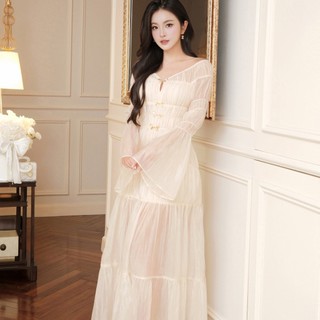 Đầm dài tơ óng Khiết Style bay bổng tone kem dịu dàng đính charm hồ điệp phong cách dự tiệc KD337A