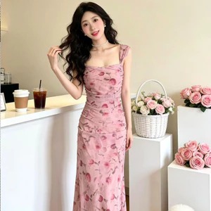 Váy yếm in hoa hồng hồng, giảm béo và thanh lịch, có eo ố dành cho nữ
