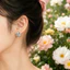 Bông tai vuông kim cương chấm bi đen trắng mới