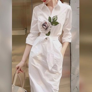 Đầm sơ mi trắng in họa tiết hoa hồng,đầm ôm dáng,thiết kế thanh lịch sang trọng dành cho mùa hè