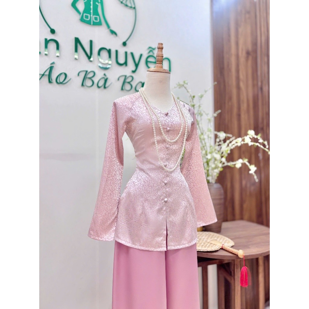 B.A211 - Áo Bà Ba GấM NềN HoA Phối KiM Sa Nhũ SáNg Cổ TiM Dây Kéo ( Quần Lụa )