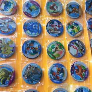 sỉ vỉ 30 túi thẻ bài pokemon vip bằng nhựa (túi 5 thẻ)