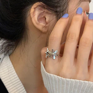 Nhẫn mở hoa phong cách Hàn Quốc