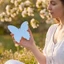 Gương hình mặt trăng hình con bướm FUHUIOT, Gương trang trí Đạo cụ chụp ảnh du lịch màu bạc, Gương cầm tay thực tế Gương trang điểm di động dày nhẹ để chụp ảnh