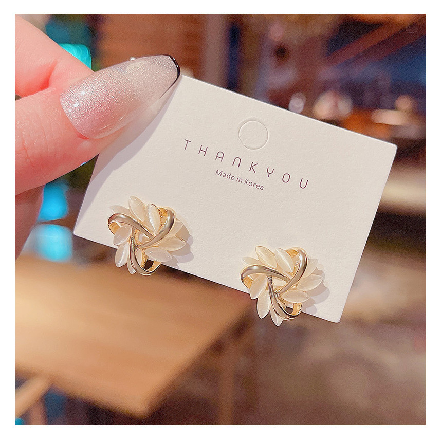 Bông tai hoa sterling silver thời trang,simple và cute với đinh tán opal