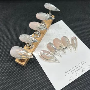 Móng vuốt rồng nguyên chất Đinh tán đục lỗ Mặc móng vuốt mèo Móng vuốt kim loại Hot Girl Nails Giao hàng cao cấp trong vòng vài ngày