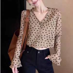 Phong cách Hàn Quốc Áo sơ mi gạc dài tay lấp lánh tình yêu đẹp dành cho nữ Mùa hè Phong cách mới sang trọng Áo ngắn sang trọng sang trọng